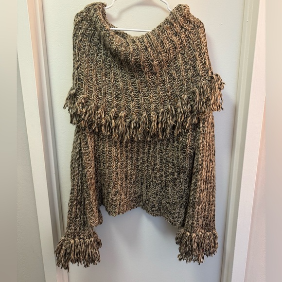 NWT Free People FP One Hensley Fringe Cowlick Sweater - Picture 4 of 4